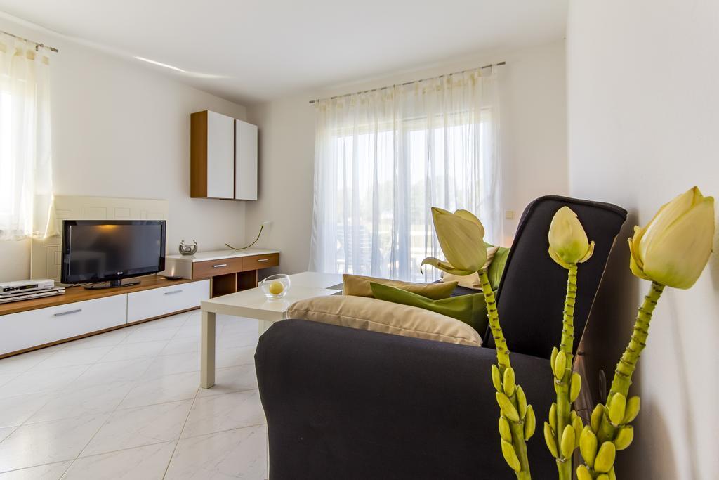 Apartments Alba ฟาชานา ภายนอก รูปภาพ